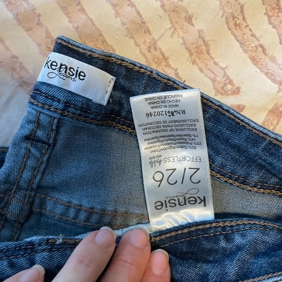 Jeans jeans Jeans! - Picture 3 of 4